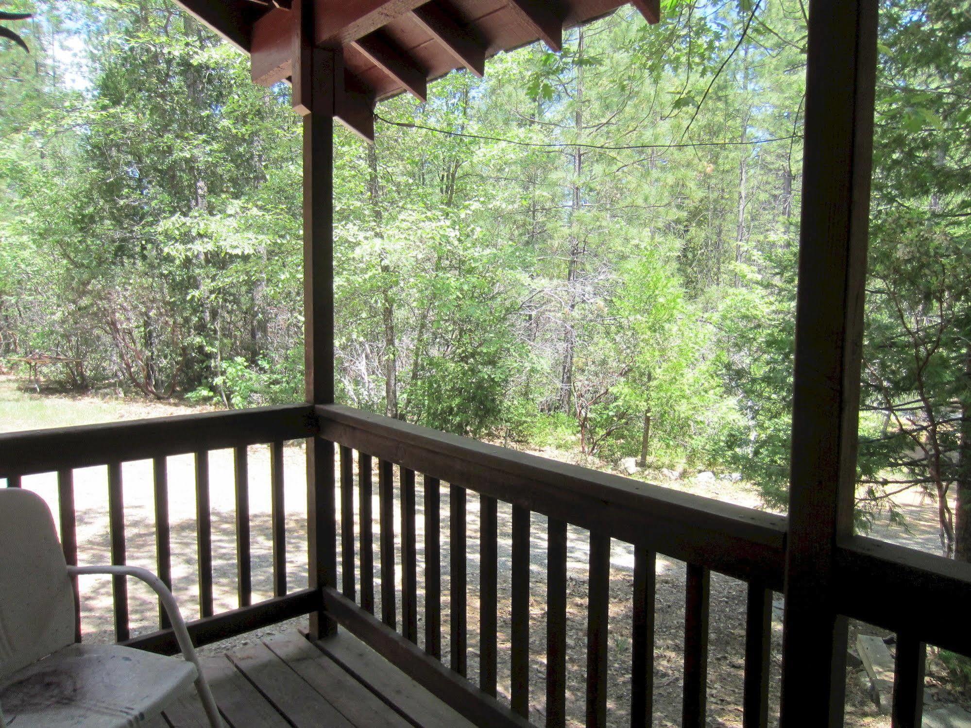 The Red Rooster Bed & Breakfast 2*